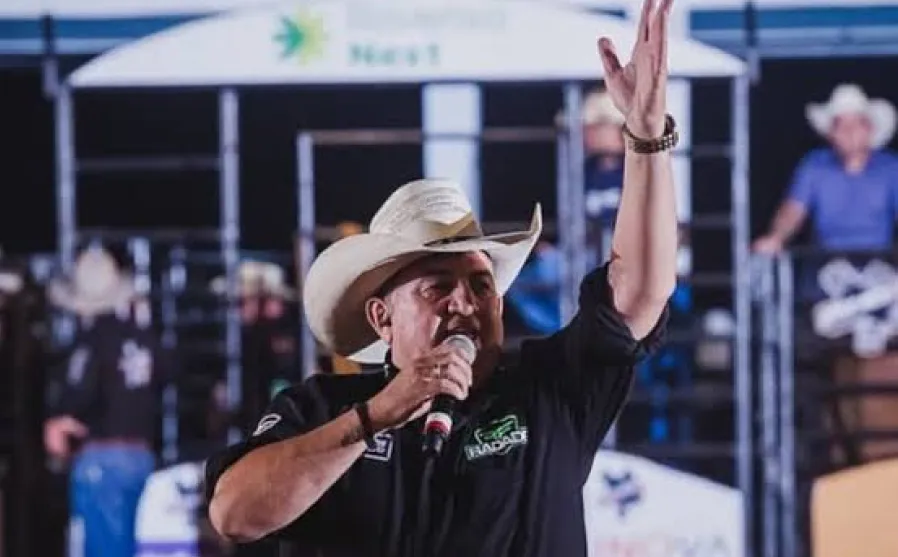 Morre o locutor Giovany Araújo o “Imperador do Rodeio”