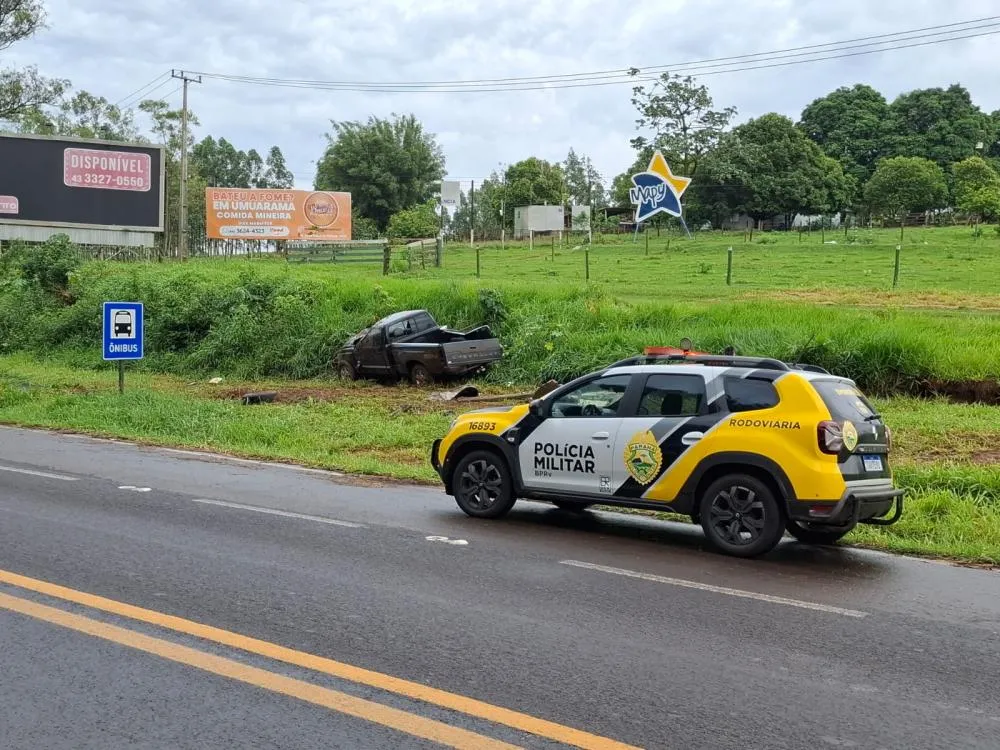 Filho de presidente da Acico morre após caminhonete atingir ponto de ônibus na PR-323