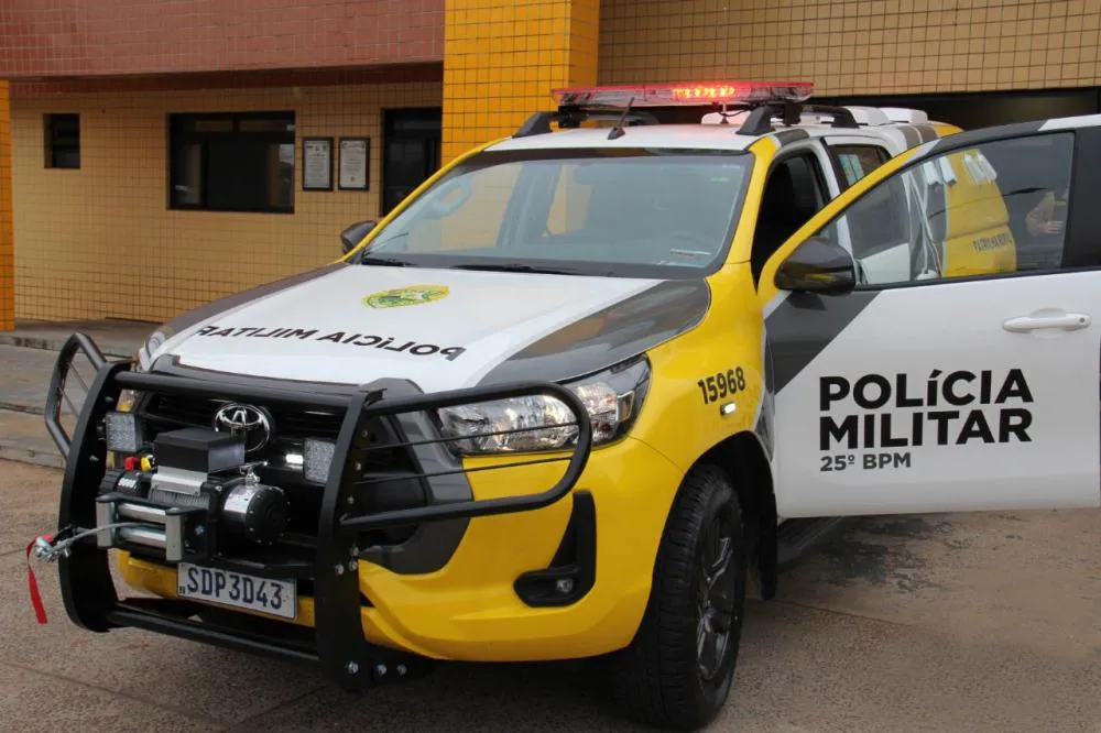 Casal escapa de disparos em Umuarama; suspeito é levado à delegacia